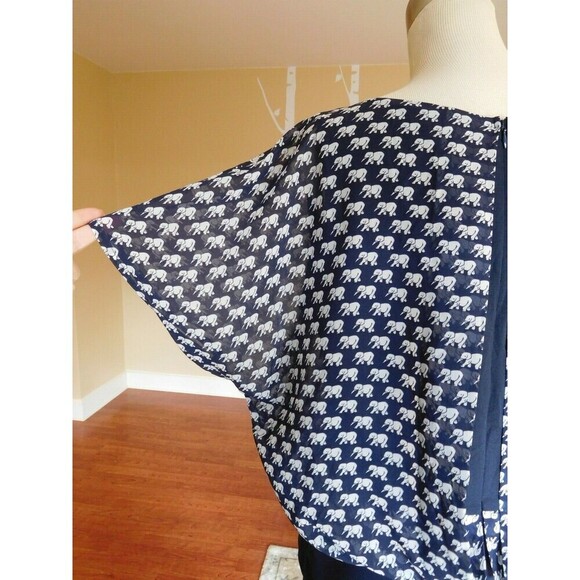 Darling Cabi# 5345 "Parade Blouse" Elephant Print Navy/White Overlay Top SZ S - Picture 7 of 9